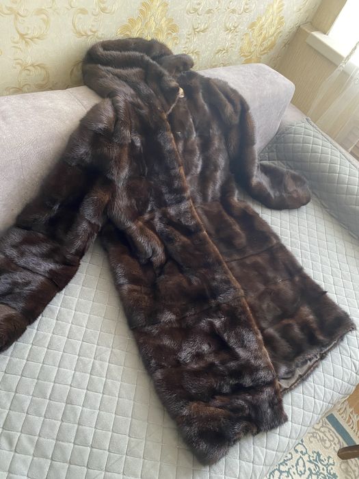 Норковая шуба срочно продается
