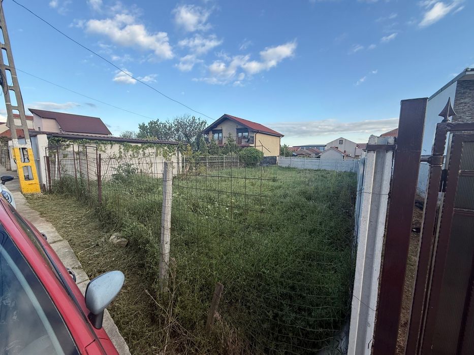 Teren de vanzare 300mp Valul lui Traian