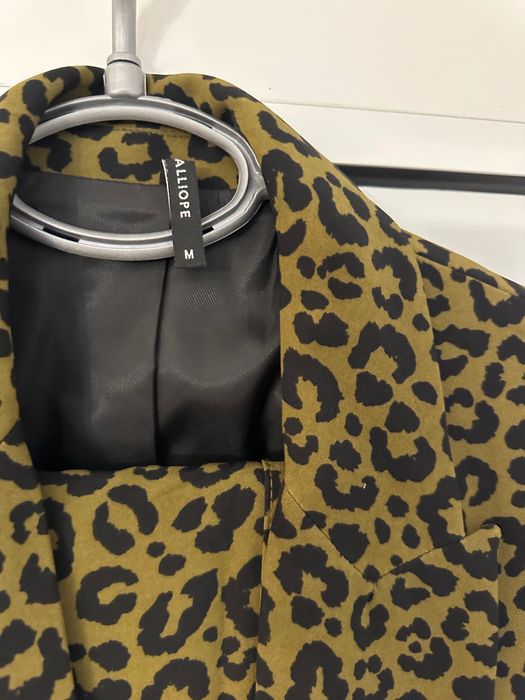 Цветен костюм Caliope