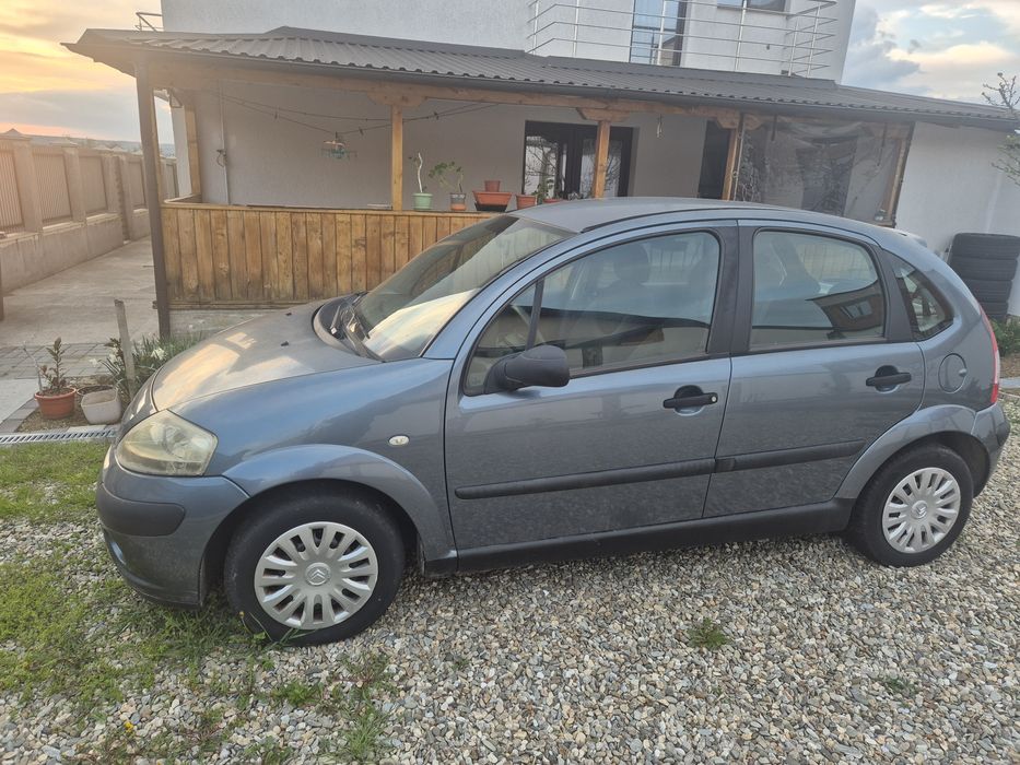 Citroen C3 , motor 1,4 benzină, an  fabricație  2006.