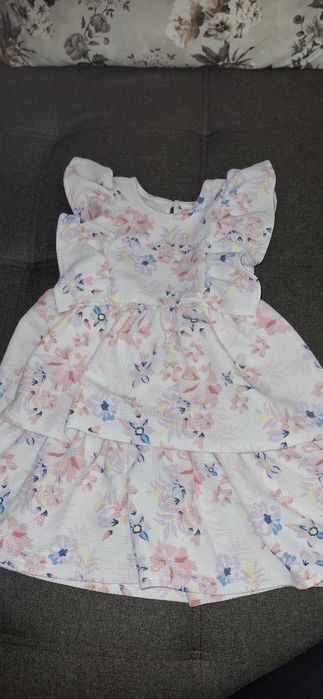 Роклички различни размери