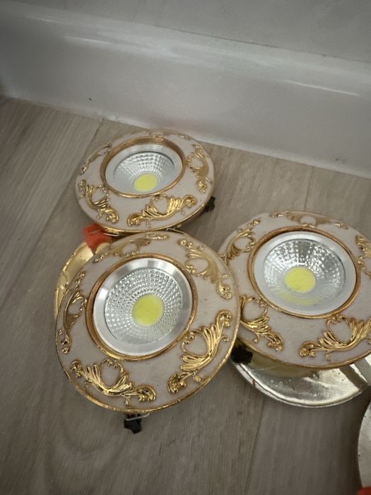 Лампочки, свет, яркость