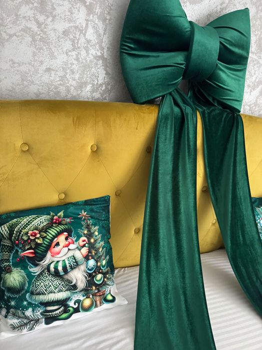 Set funda mare catifea + 4 perne decorative de Crăciun,