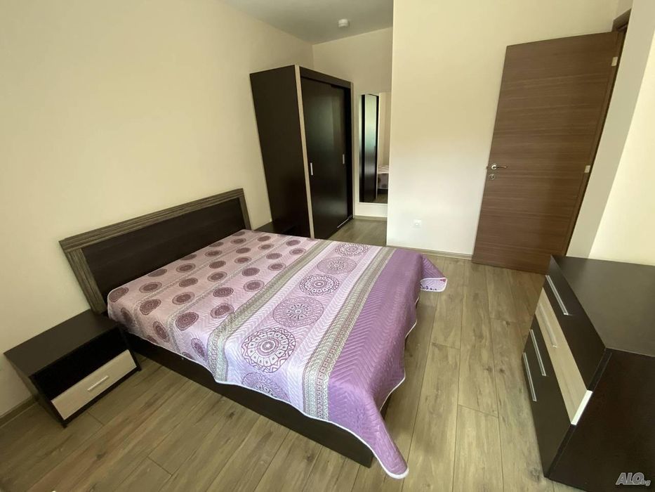 Дава се под наем Тристаен апартамент в Варна, ВИНС - 95 кв.м за 700 € - Снимка #3