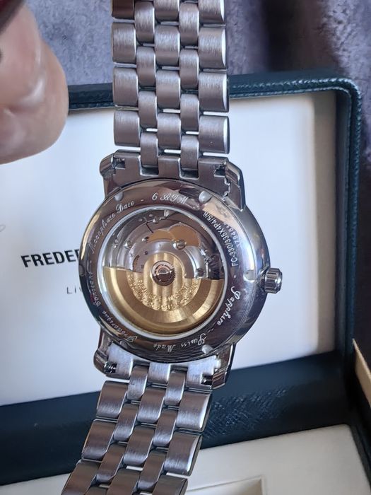Frederique Constant Heart Beat Moonphase Date