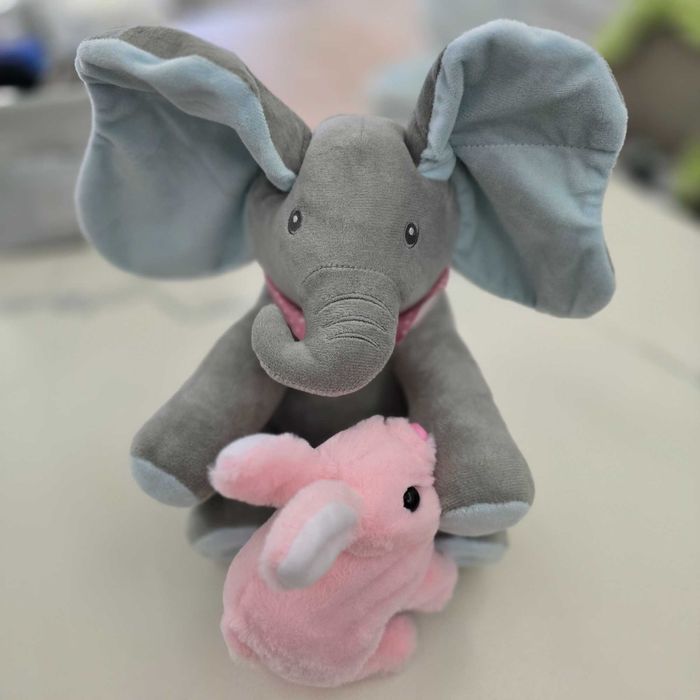 Лот нови играчки и аксесоари слонче