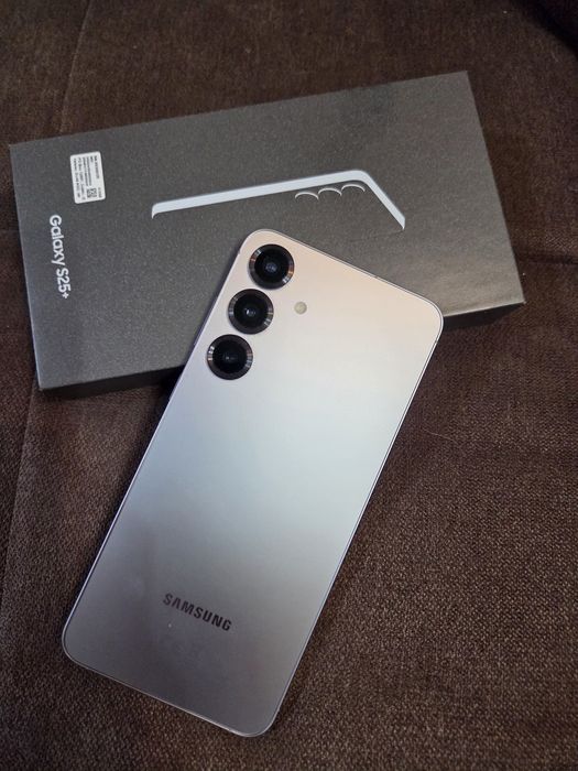 Samsung Galaxy S25+ с гаранция 2 години