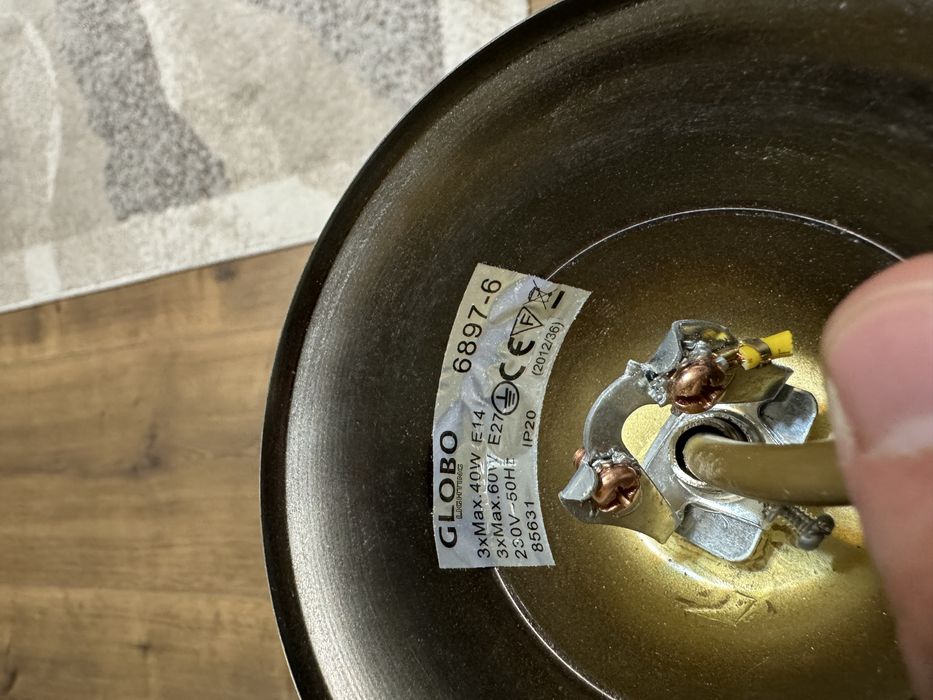 Lustra / Candelabru - 2 bucati identice noi