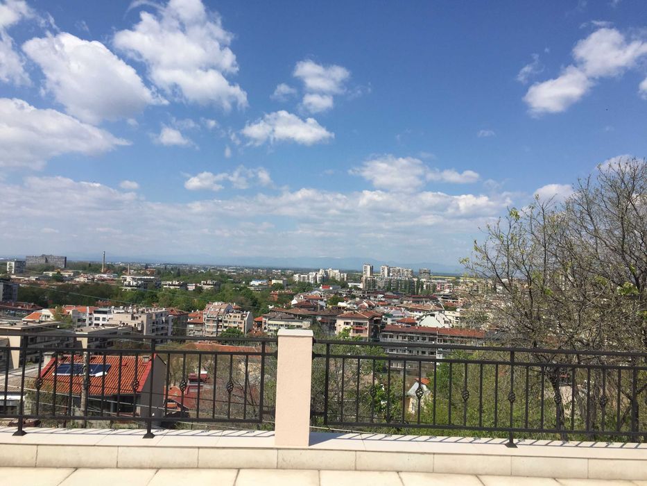 Продава се Къща в Пловдив, Център - 250 кв.м за 1400 €/кв.м - Снимка #17