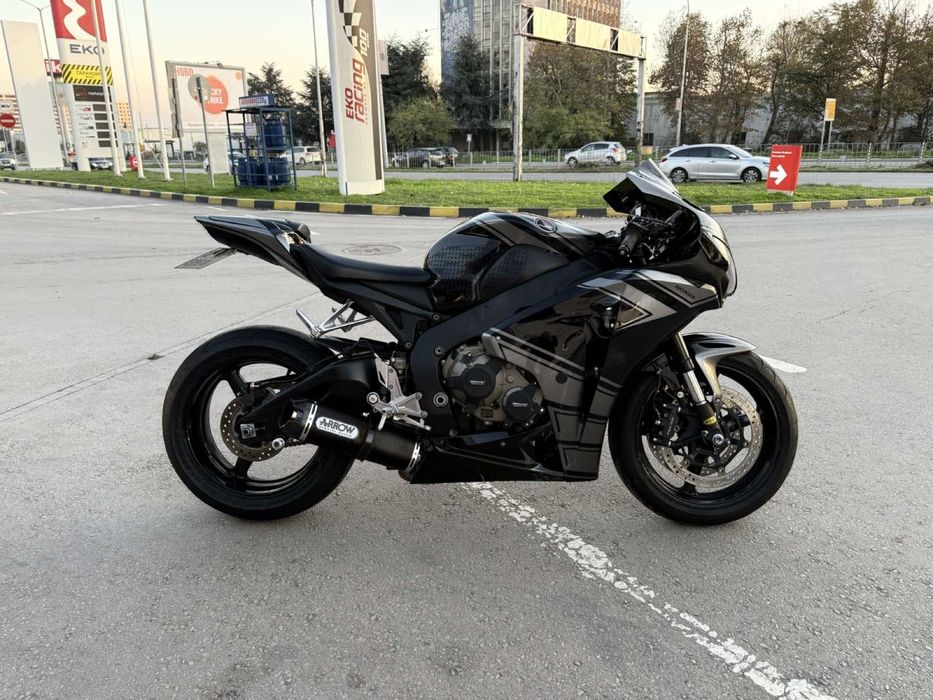 Продавам Honda Cbr 1000rr sc59