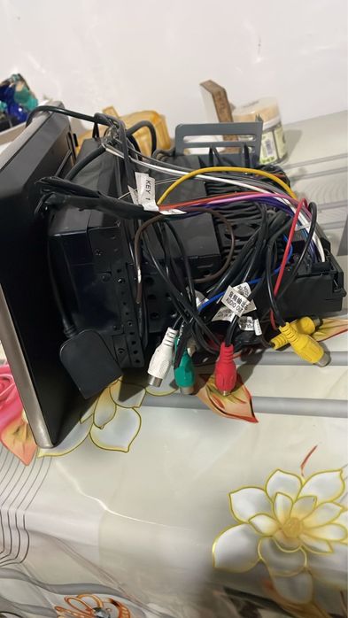 Продам автомобильный видеомагнитафон