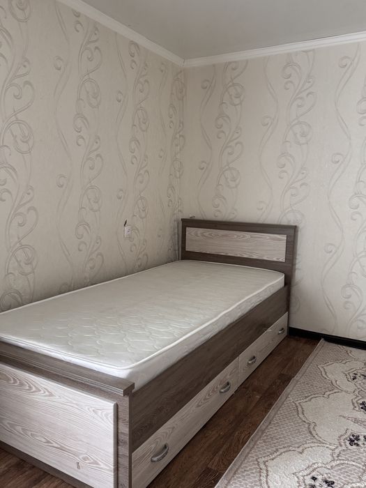 Продается спальный гарнитур