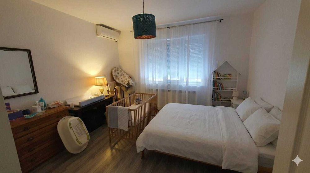 Ap de inchiriat 3 camere, curte si centrala proprie zona 13 Septembrie