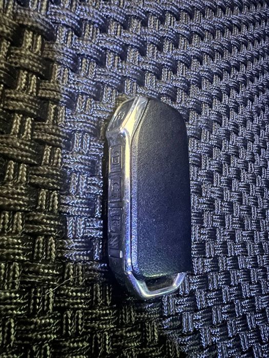 Kia k5 Pult sotiladi