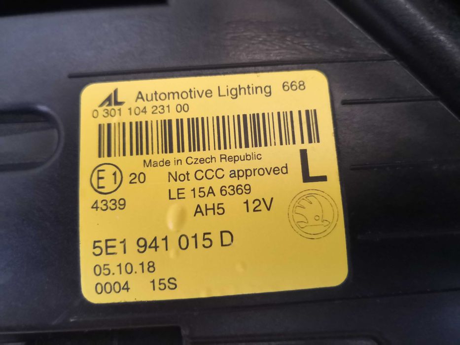 Фар Skoda Octavia FULL LED 2017-2020 ляв/Фар Шкода Октавиа Оригиналн