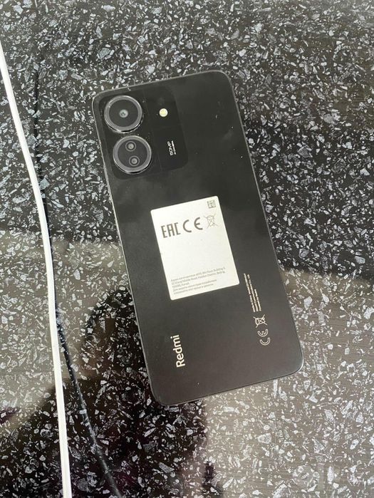 Redmi 13c yaxshi holatda