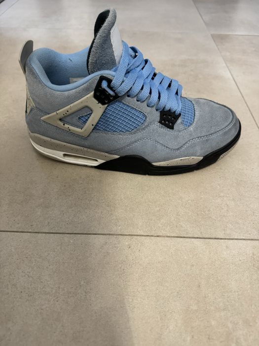 Jordan 4 University Blue