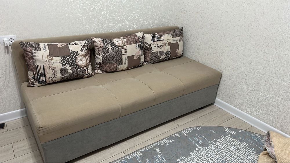 Продается тахта в отличном состочний