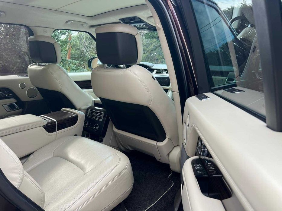 Land Rover-Range Rover