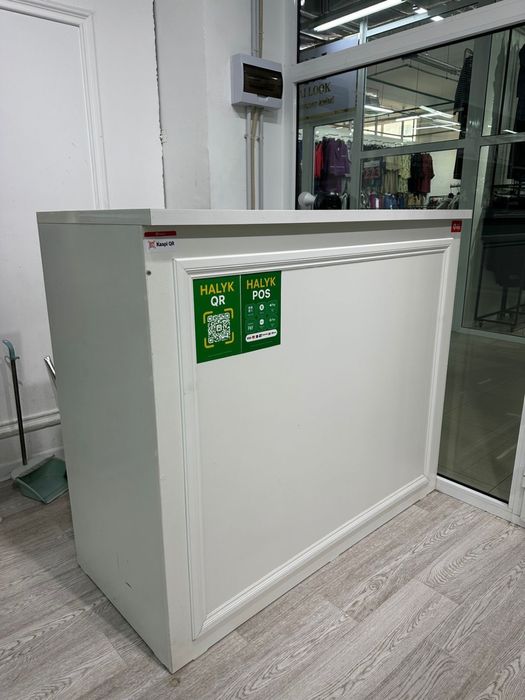 Ресепшн ресепшен для бутика