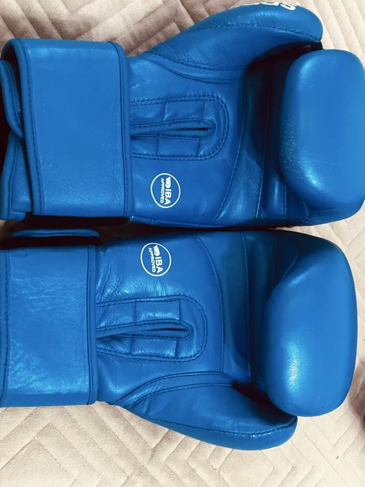 Продам боксерский комплект