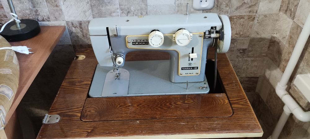 Швейная машинка чайка 3