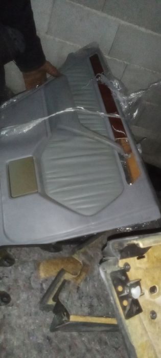 Мерседес 124 обшивки кожа