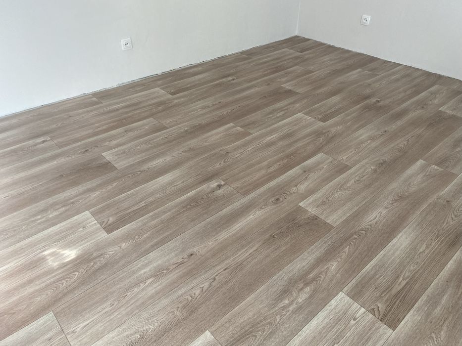 Линолеум на 30,5 кв.м.