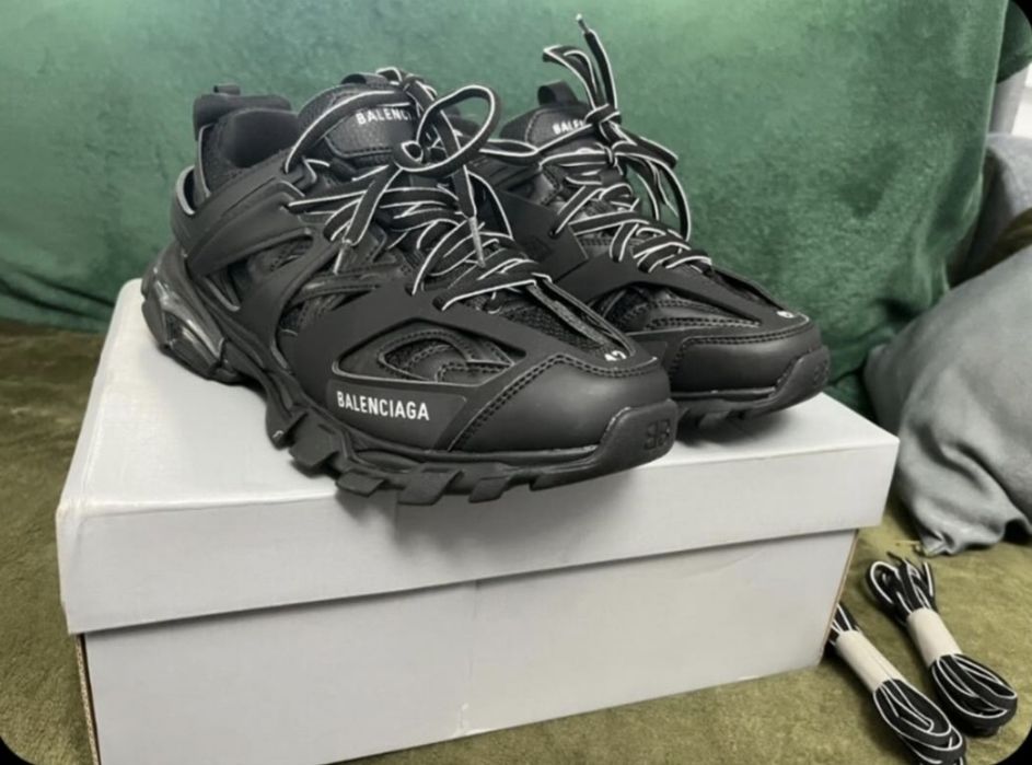 Balenciaga Track