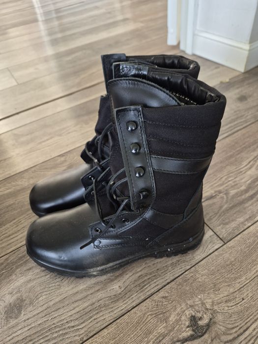 Продам новые берцы