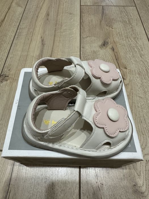 Детская обувь сезон лето