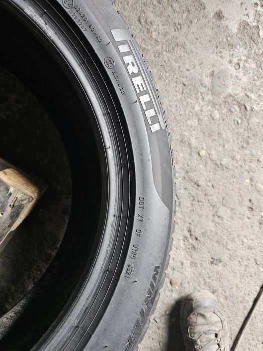4 anvelope iarna 245 50 19 Pirelli Runflat 2022
