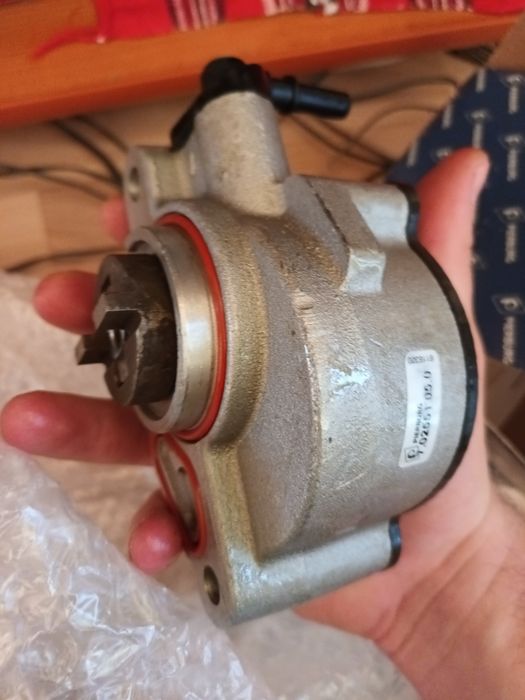 Pompa vacuum  peugeot 407 1.6 hdi