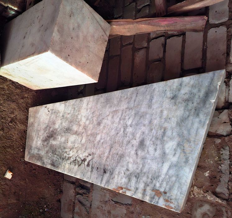 Продам мраморный памятник