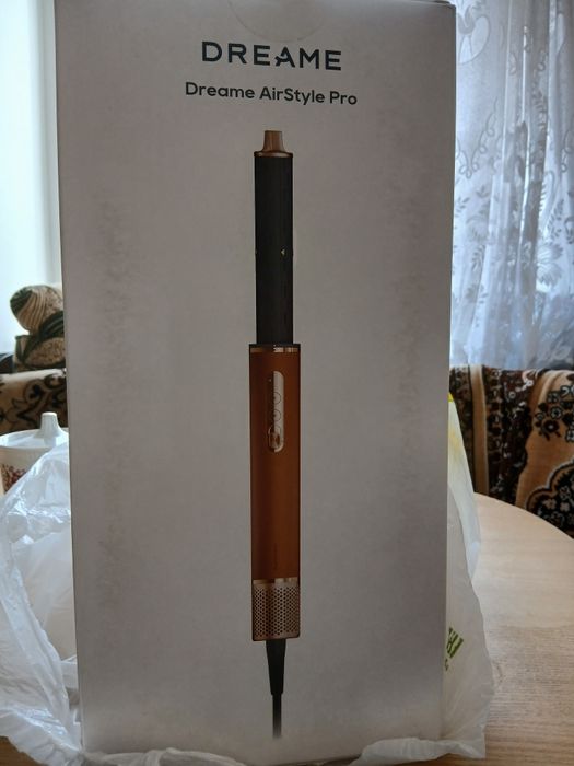 Продаётся  фен  Dreame AirStyle Pro