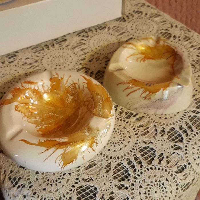 Комплект рисувани пепелници