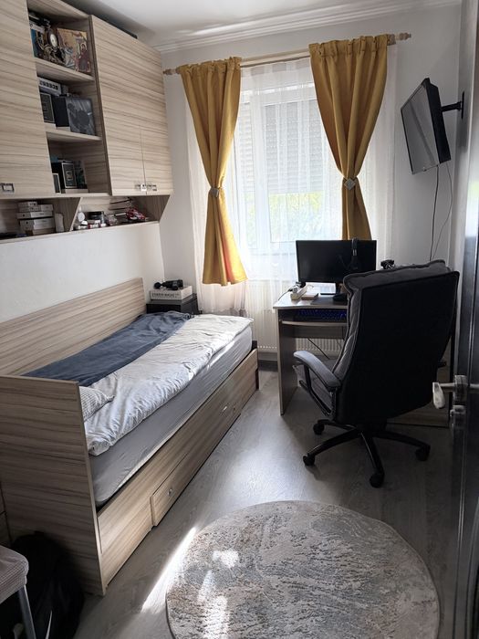 Vand apartament 3 camere