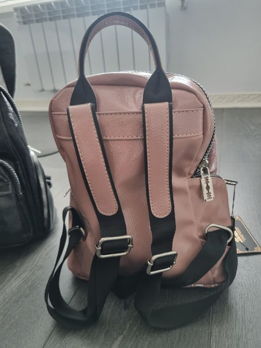 Нова дамска раница