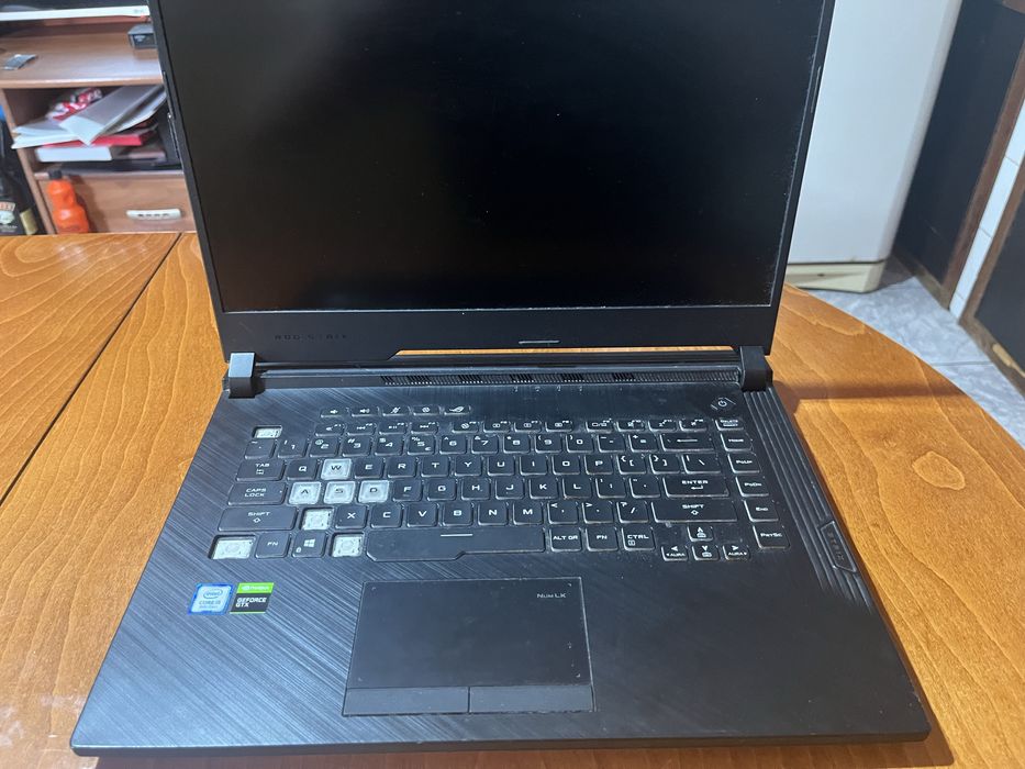 ASUS ROG Strix G531GT – дефектен, за части или ремонт