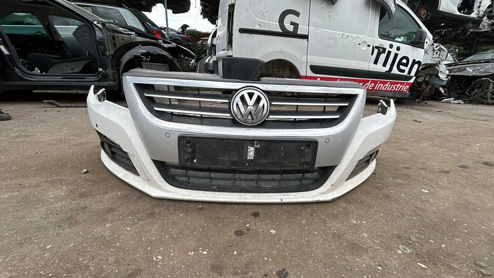 Bara fata Volkswagen Passat CC an 2009
