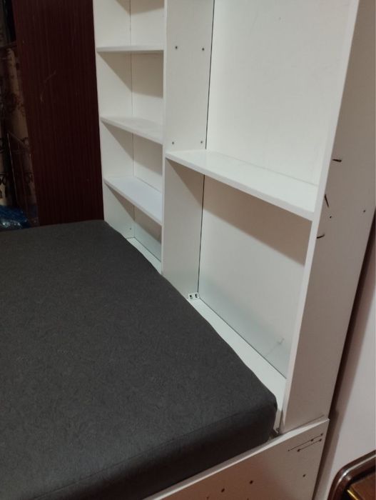 Продается двуспальная кровать