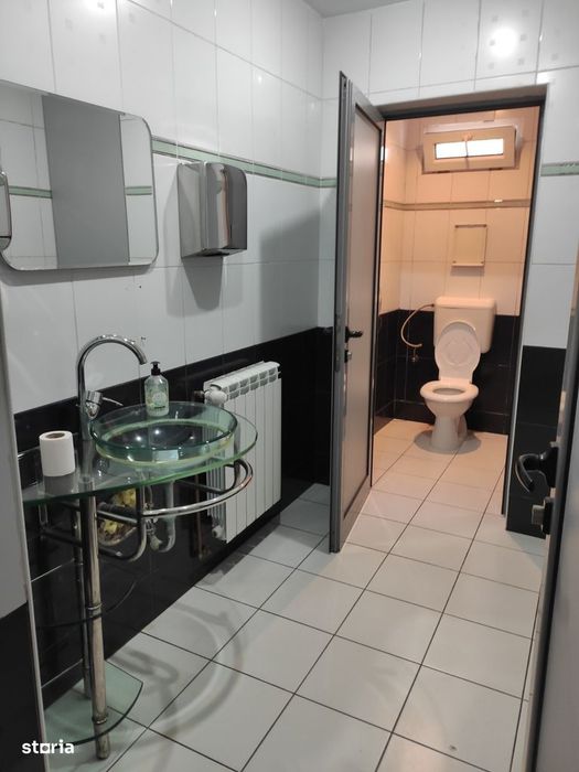 Spatiu comercial Birouri 208 mp + Terasa 196 mp