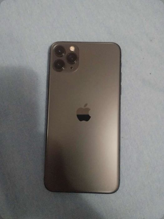 Iphone 11 pro max 100% 64 gb