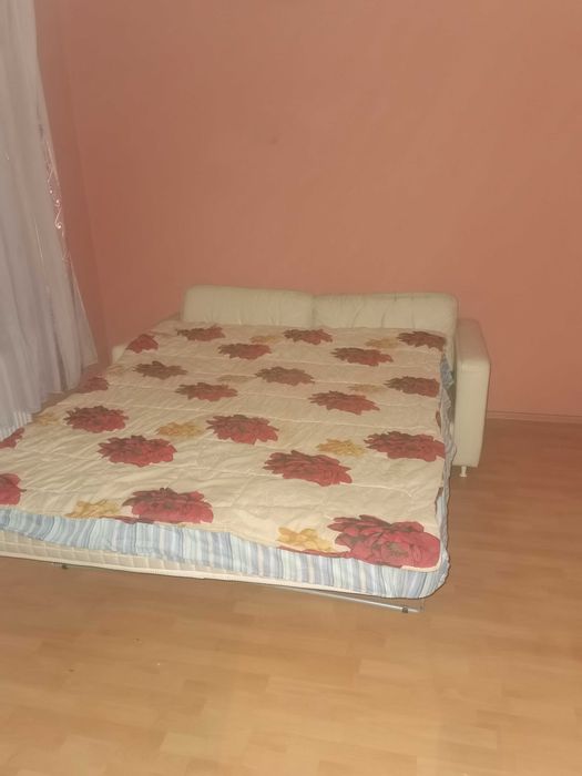 Închiriez casa 3 camere