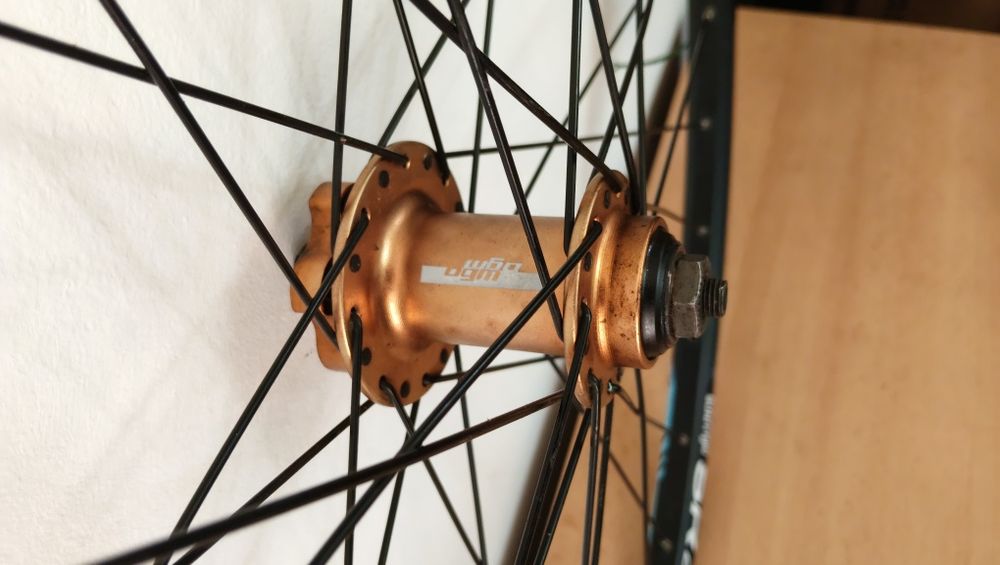 Vand roata bicicleta de fata 29" (frana pe disc)