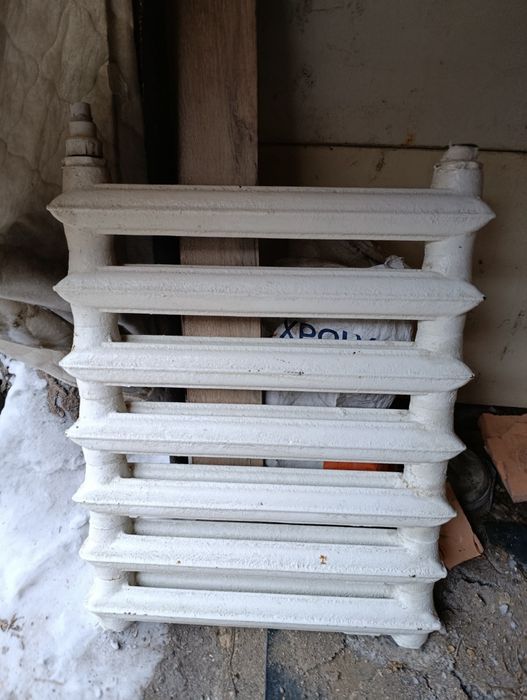 Радиатор отопления чугунный