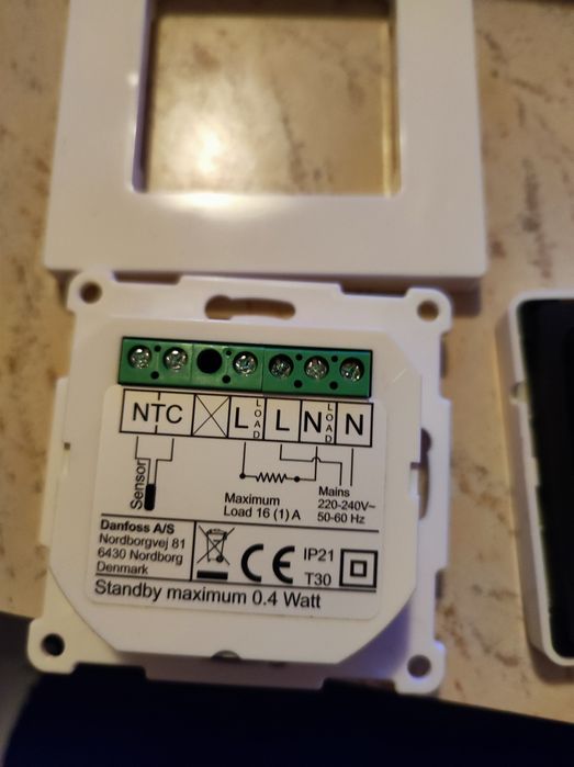 Termostat inteligent Danfoss DeviReg ecran tactil