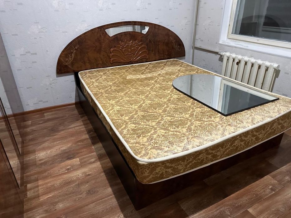 Спалльный гарнитур