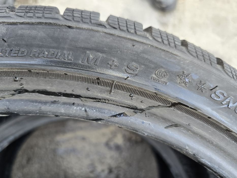 Anvelope 225 40 R18 2 bucati iarna m+s
