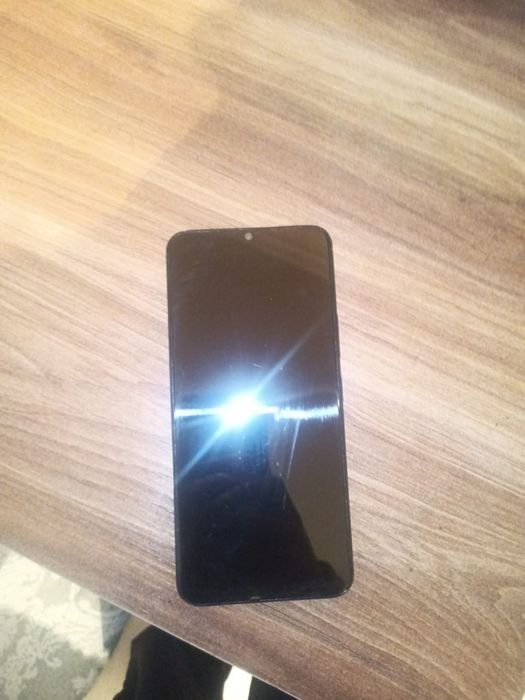 Продаю vivo Y03  .